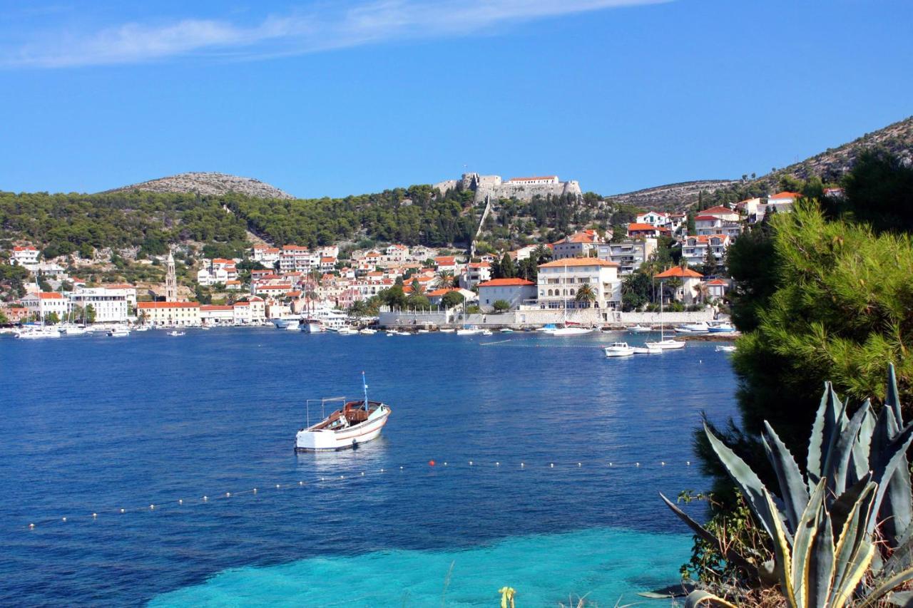 Apartments By The Sea Hvar - 10430 Хвар Екстер'єр фото